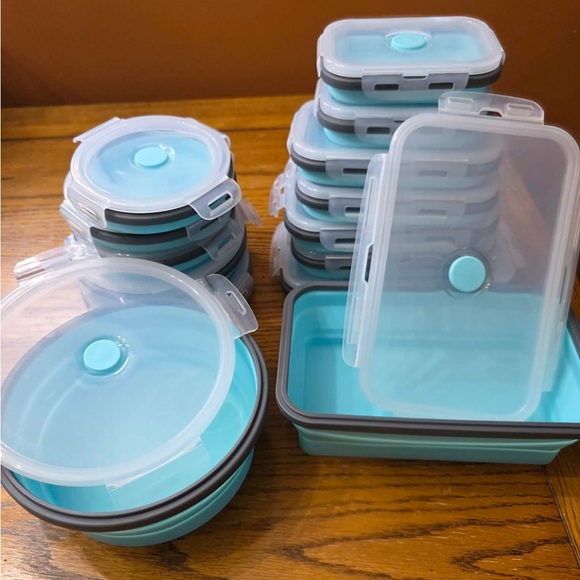 Other - Aqua Collapsible Food Storage Container Set